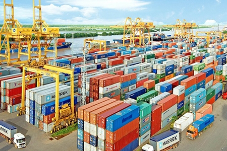 Giảm 12,8% tổng trị giá xuất nhập khẩu hàng hóa nửa đầu tháng 10