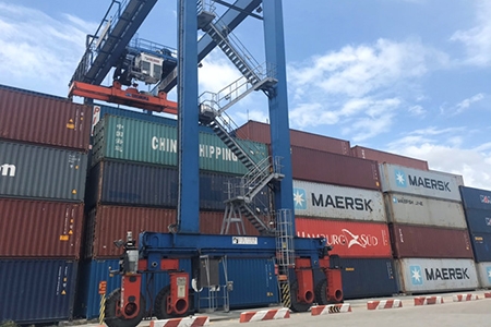 Hàng đông lạnh nằm cảng, nhà nhập khẩu cầu cứu