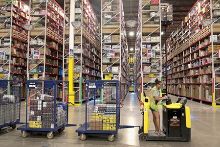 CUSTOMS ISSUES ADMINISTRATIVE RULING FOR DOMESTIC WAREHOUSES