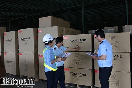 Vướng mắc trong quản lý hải quan đối với hàng hóa vận chuyển độc lập