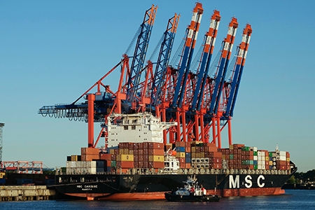IMF lạc quan hơn về triển vọng kinh tế toàn cầu