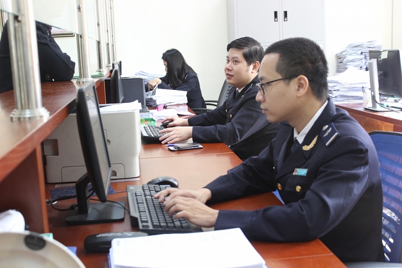 Cơ quan Hải quan đang đề xuất các giải pháp tháo gỡ vướng mắc về nộp C/O do bị ảnh hưởng bởi dịch Covid-19. Ảnh: N.Linh Cơ quan Hải quan đang đề xuất các giải pháp tháo gỡ vướng mắc về nộp C/O do bị ảnh hưởng bởi dịch Covid-19. Ảnh: N.Linh