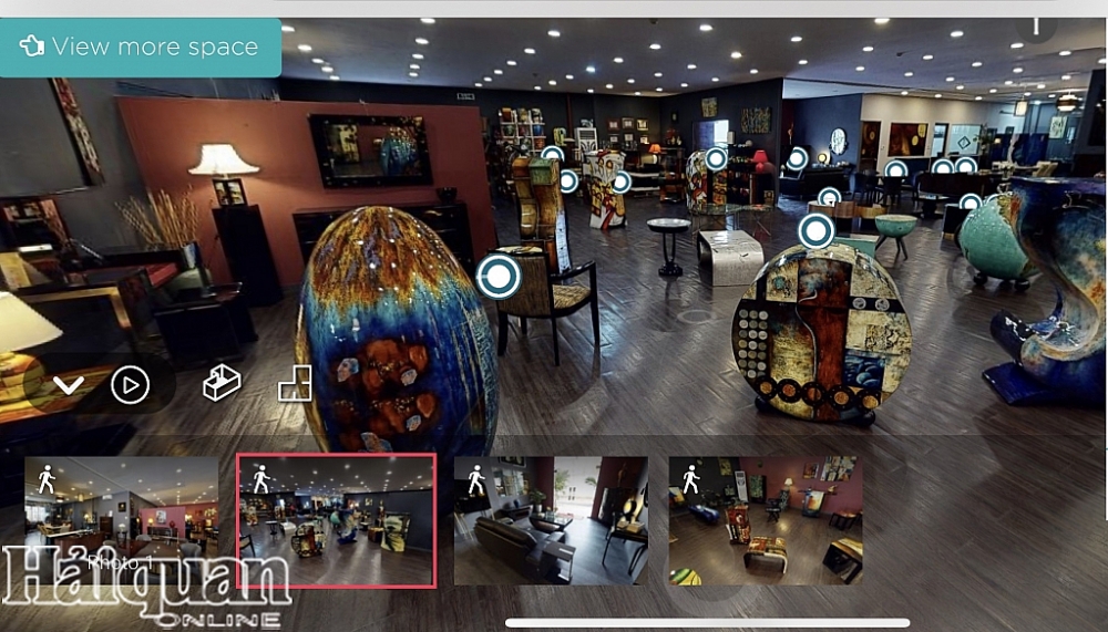 Một góc showroom của Công ty Hương Nga trên nền tảng HOPE. Ảnh: N.H Một góc showroom của Công ty Hương Nga trên nền tảng HOPE. Ảnh: N.H