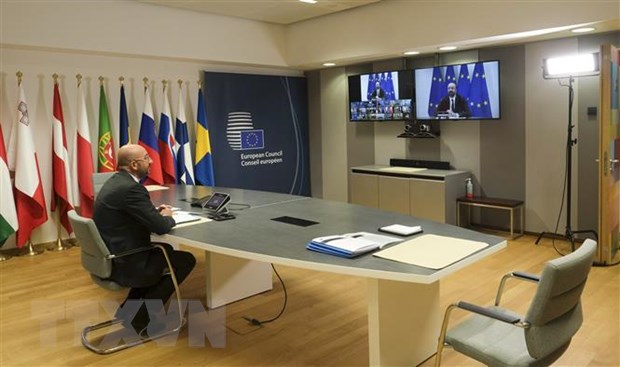 Chủ tịch Hội đồng châu Âu Charles Michel chủ trì hội nghị thượng đỉnh EU trực tuyến về kế hoạch phục hồi sau đại dịch COVID-19. Chủ tịch Hội đồng châu Âu Charles Michel chủ trì hội nghị thượng đỉnh EU trực tuyến về kế hoạch phục hồi sau đại dịch COVID-19.