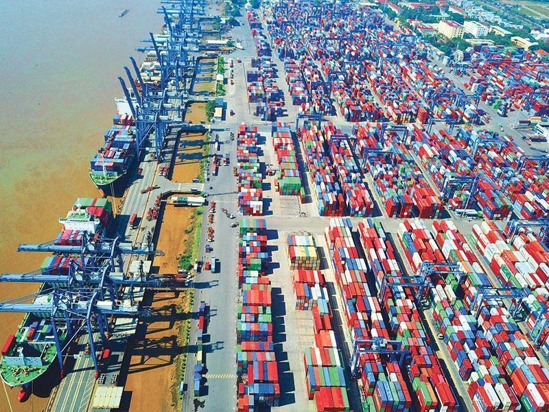 8 tháng, kim ngạch xuất khẩu hàng hóa của Viẹt Nam ước tính đạt 174,11 tỷ USD. Ảnh: Internet. 8 tháng, kim ngạch xuất khẩu hàng hóa của Viẹt Nam ước tính đạt 174,11 tỷ USD. Ảnh: Internet.