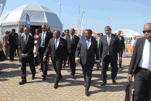 Tổng thống Mozambique Filipe Nyusi đến khai mạc Hội chợ FACIM 2019
