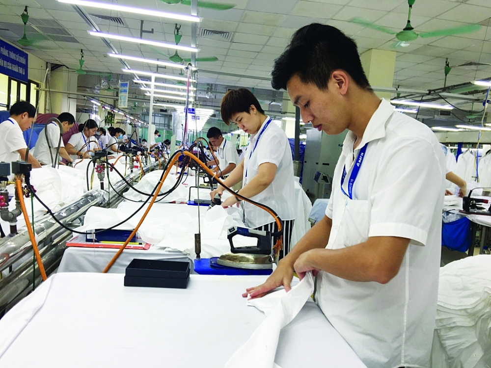 Sản xuất công nghiệp vẫn đối mặt nhiều thách thức Sản xuất công nghiệp vẫn đối mặt nhiều thách thức