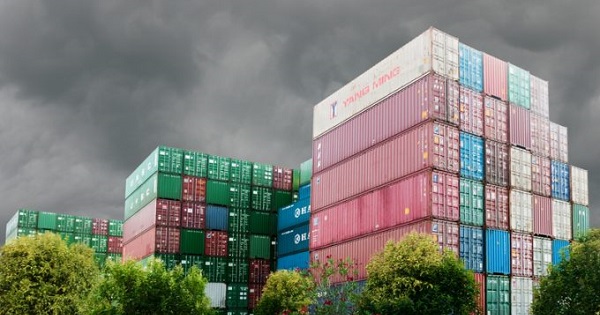Tại sao container rỗng dồn ứ tại Australia trong khi lại thiếu ở nhiều nơi khác trên thế giới