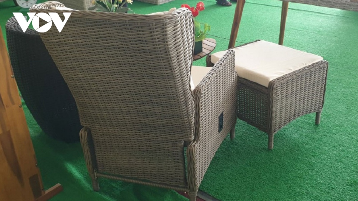 Mẫu bàn ghế giả mây tre của Công ty Thiên Minh xuất khẩu sang thị trường EU đang được yêu thích Mẫu bàn ghế giả mây tre của Công ty Thiên Minh xuất khẩu sang thị trường EU đang được yêu thích