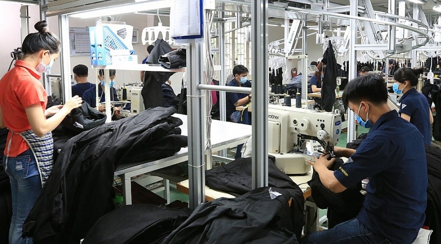 Nhiều doanh nghiệp dệt may đã sẵn sàng các phương án trước sự diễn biến phức tạp của dịch bệnh Nhiều doanh nghiệp dệt may đã sẵn sàng các phương án trước sự diễn biến phức tạp của dịch bệnh